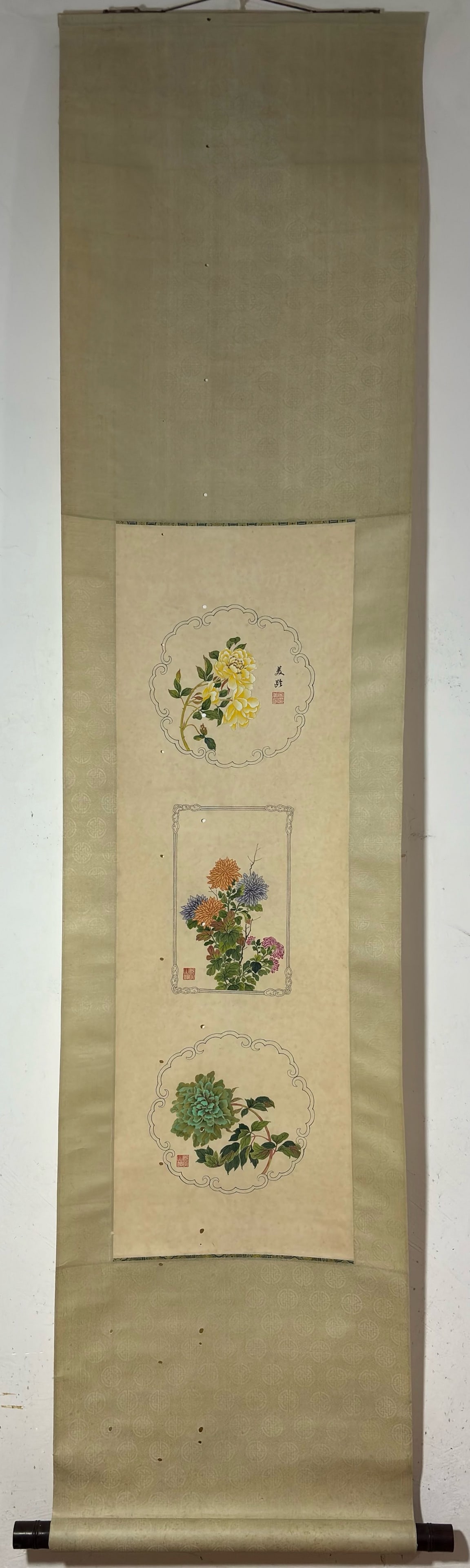 A Chinese Vertical Scroll Ink Painting of Flowers on Paper: A Chinese Vertical Scroll Ink Painting of Flowers on Paper,Modern Time,Soong Mei‑ling,without frame size:38.2inx12.6in (Moth Damaged)
