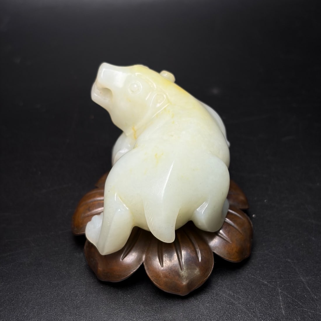 A Exquisite Hotan Jade Bear - 3