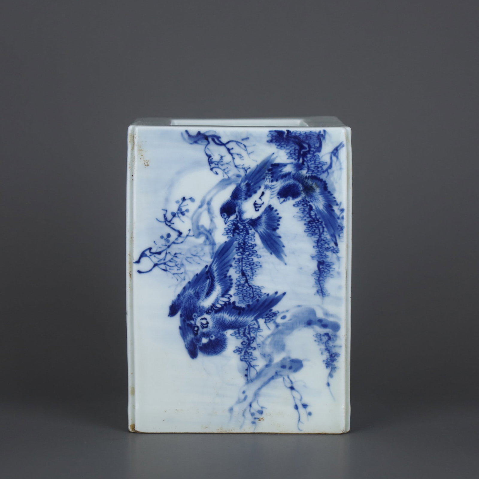 A Exquisite Blue and White Flower and Bird Pattern Brush Pot: A Exquisite Blue and White Flower and Bird Pattern Brush Pot,Republic of China,With Mark,Size:5.4inx4in 青花花鸟纹笔筒,民国,带款