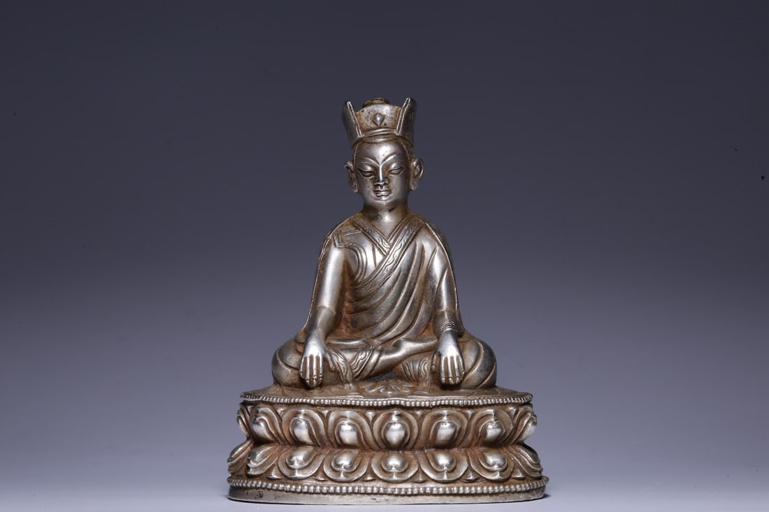A Exquisite Silver Gilt Bronze Figures Ornament (1 of 9)