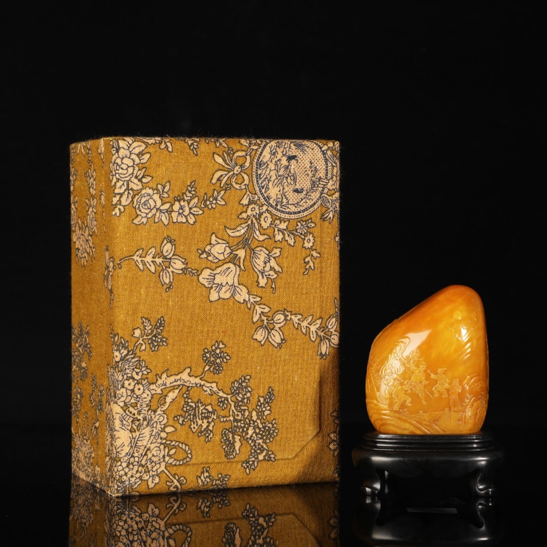 A Exquisite Shoushan Stone Figures Pattern Seal: A Exquisite Shoushan Stone Figures Pattern Seal,Republic of China,With Mark,Size:3.7inx3in ,Weight:743g 寿山石人物纹印章,民国,带હ
