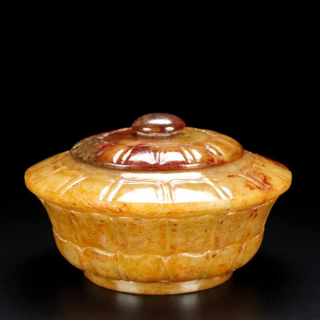 A Exquisite Hotan Jade Bowl: A Exquisite Hotan Jade Bowl,Han Dynasty, China,Size:4.3inx4.3inx2.4in,Weight:318g 和田玉茶碗,中国汉代