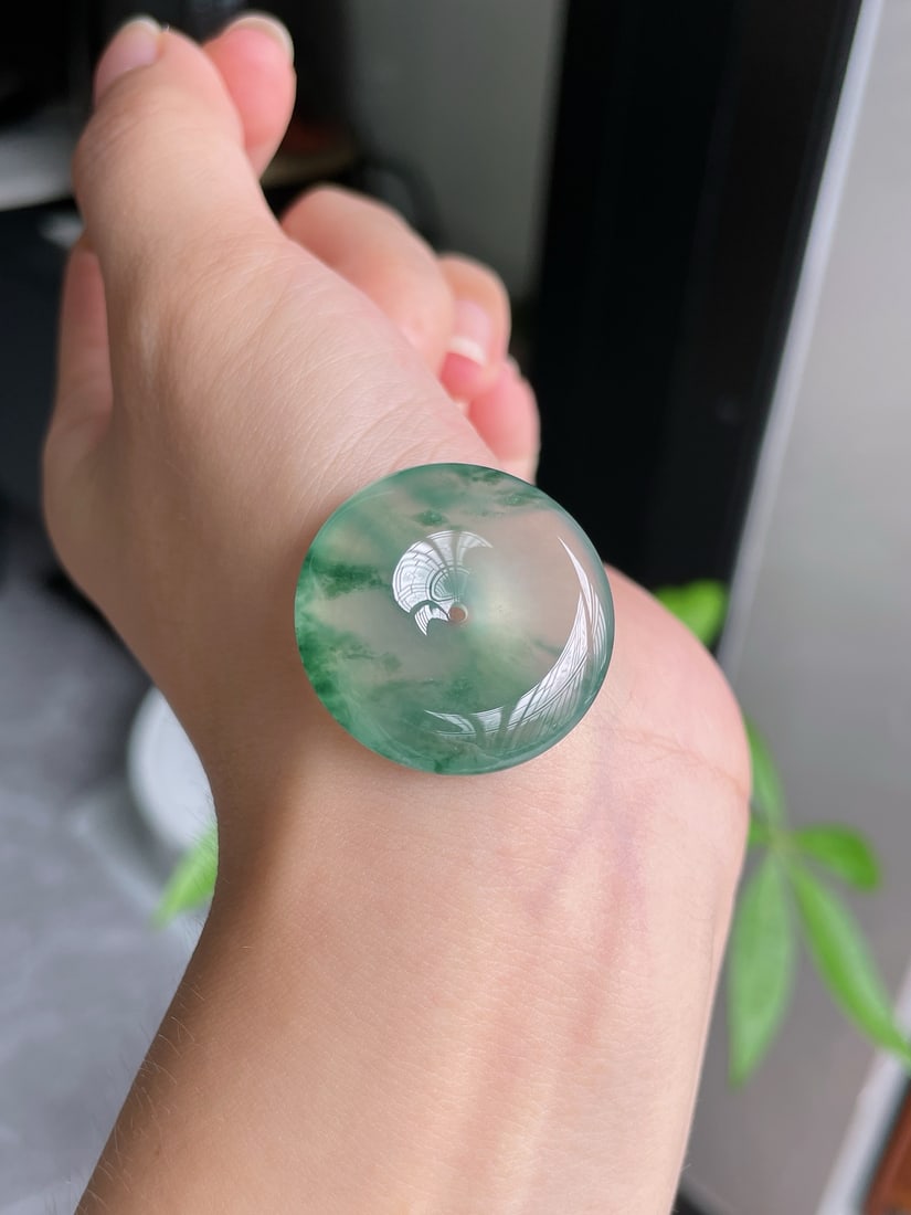 A Exquisite Jadeite Pendant - 2