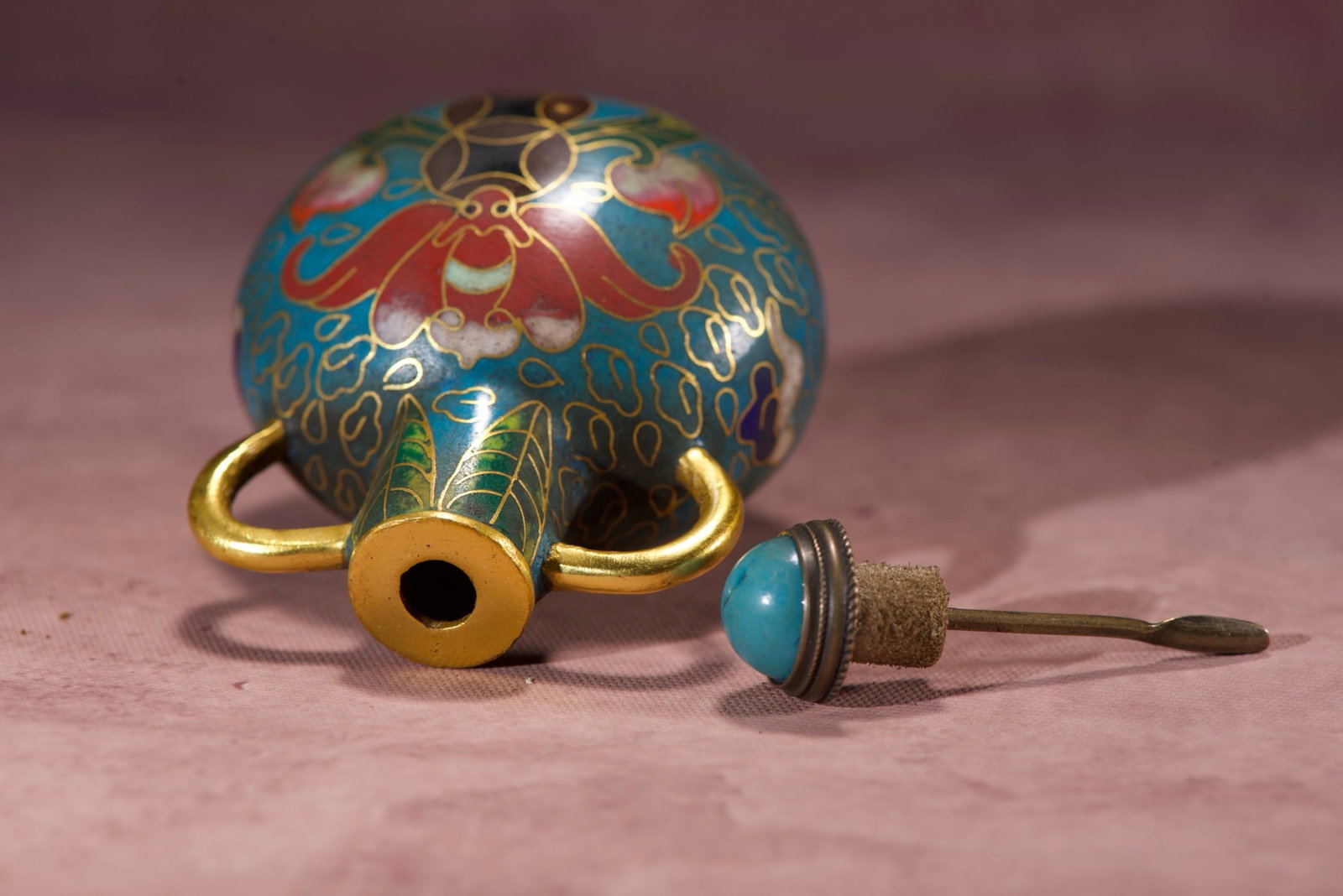 A Exquisite Cloisonne Bat Pattern Snuff Bottle - 8