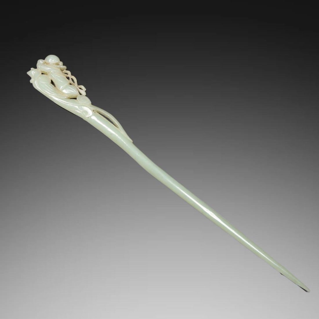 A Exquisite Hotan Jade Hairpin: A Exquisite Hotan Jade Hairpin,Qing Dynasty, China,Size:10.8inx1.3inx0.4in,Weight:54.3g 和田玉簪子,中国清代