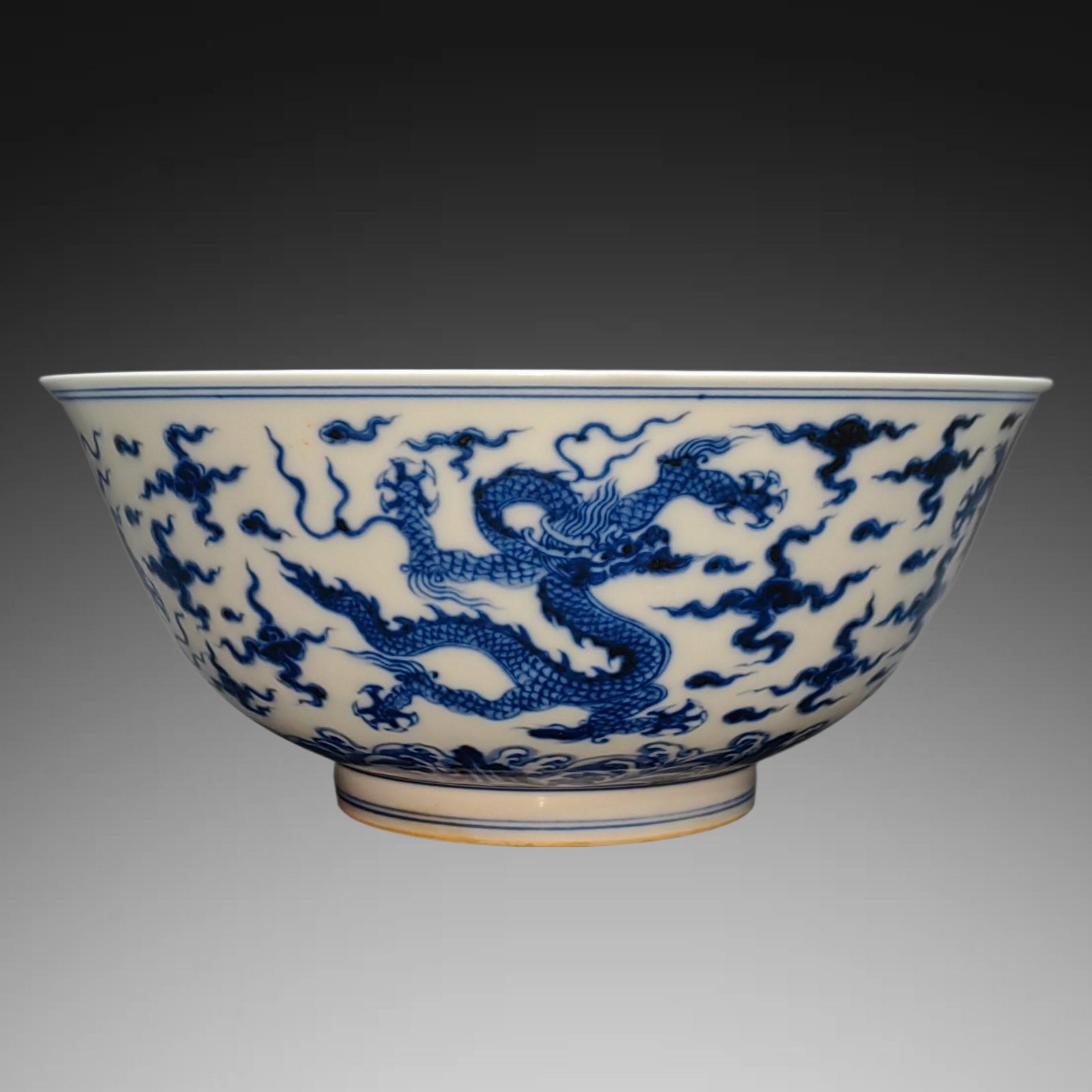 A Exquisite Blue and White Dragon Pattern Bowl: A Exquisite Blue and White Dragon Pattern Bowl,Ming Dynasty, China,Chenghua Six-character Mark,Size:3.5inx7.9in
