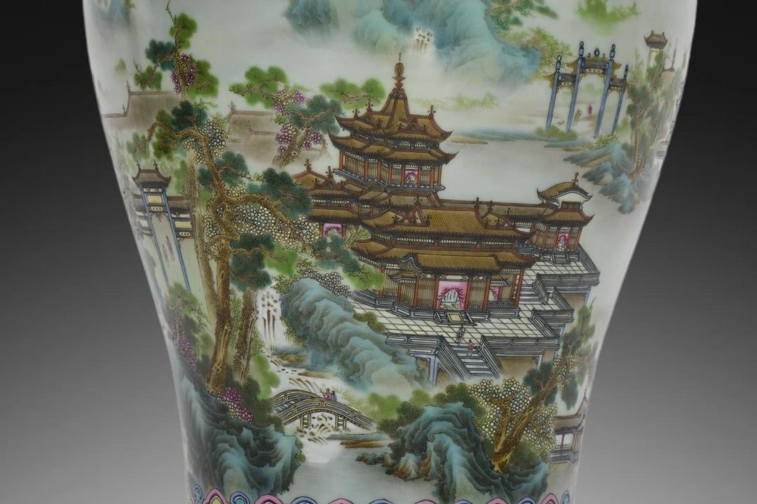 A Exquisite Enamel Landscape Pattern Vase - 4