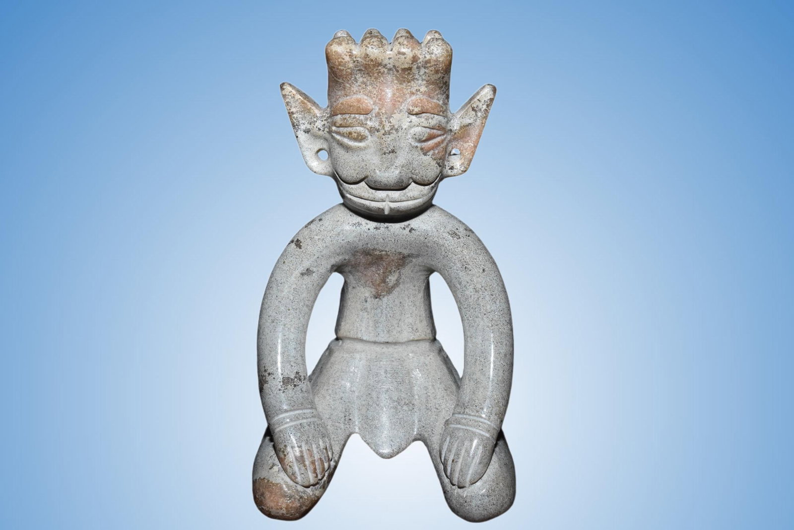 A Exquisite Gaogu Jade Figure Ornament: A Exquisite Gaogu Jade Figure Ornament,Han Dynasty,China,Size:2.2inx4.3in,Weight:189.8g 高古玉人摆件,中国汉代