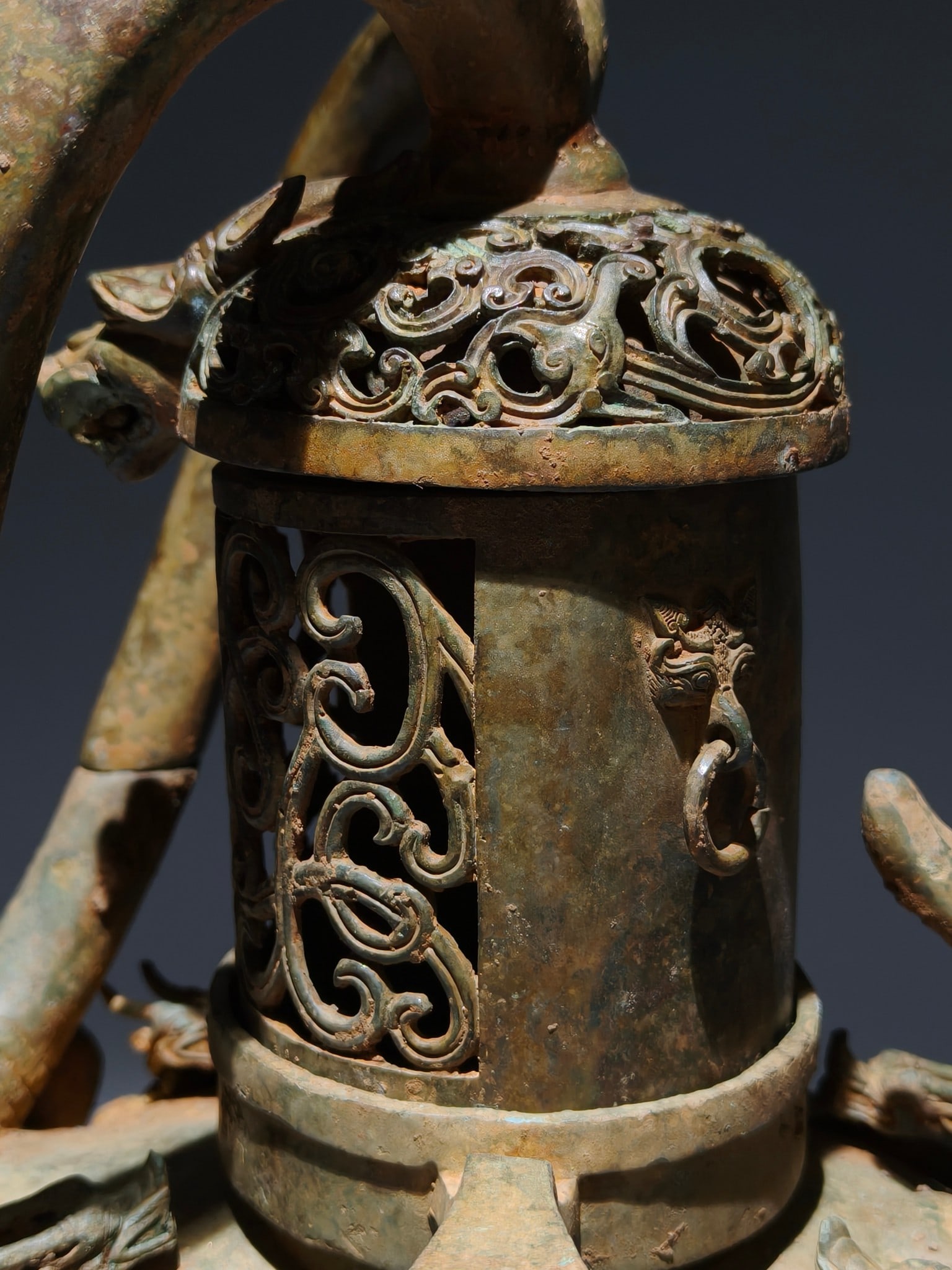A Exquisite Bronze Dragon Pattern Auspicious Beast Candlestick - 2