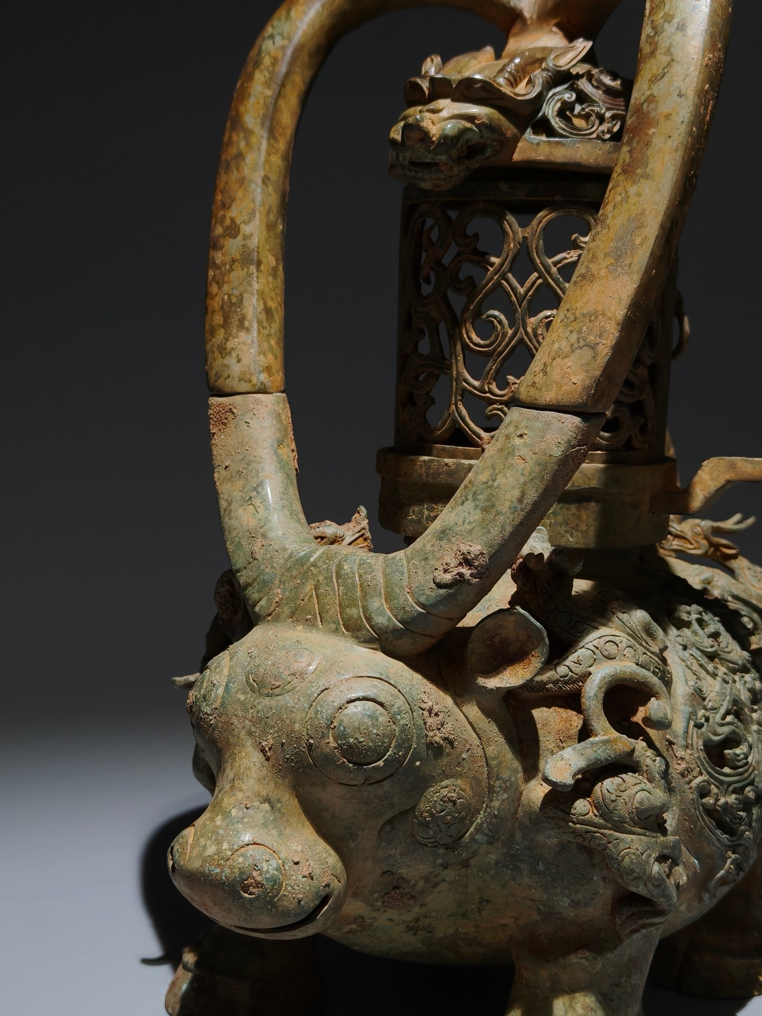 A Exquisite Bronze Dragon Pattern Auspicious Beast Candlestick - 4