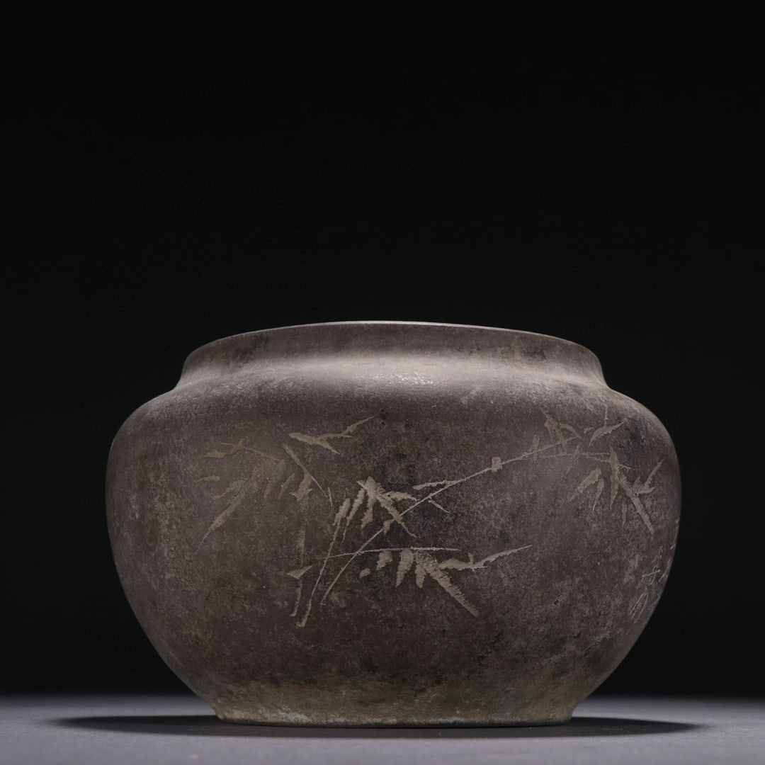 A Exquisite Purple Sands Bamboo Pattern Brush Washer: A Exquisite Purple Sands Bamboo Pattern Brush Washer,Republic of China,With Mark,Size:3.5inx5.7in 紫砂竹纹笔洗,民国,带款