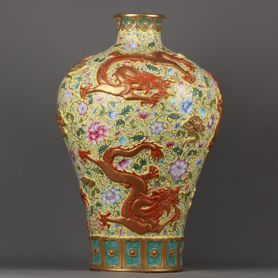 A Exquisite Enamel Gilt Dragon Pattern Vase - 3