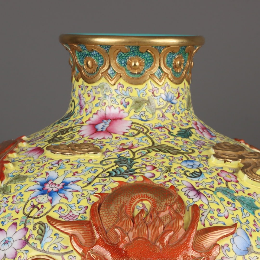A Exquisite Enamel Gilt Dragon Pattern Vase - 4