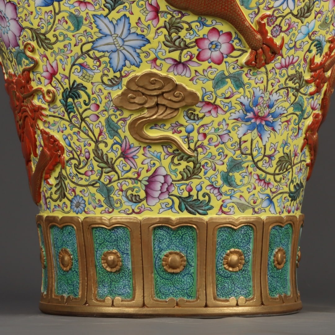 A Exquisite Enamel Gilt Dragon Pattern Vase - 6