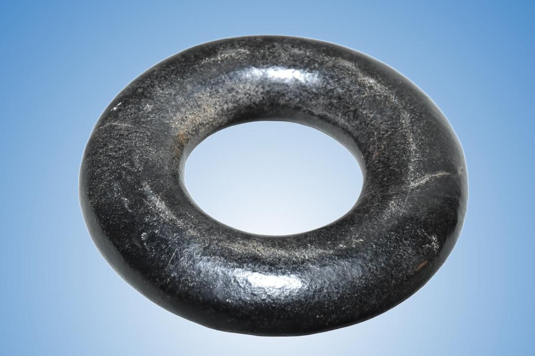 A Exquisite Gaogu Jade Ring - 3