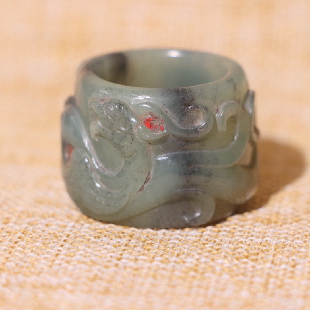 A Exquisite Hotan Jade Thumb Ring (1 of 6)