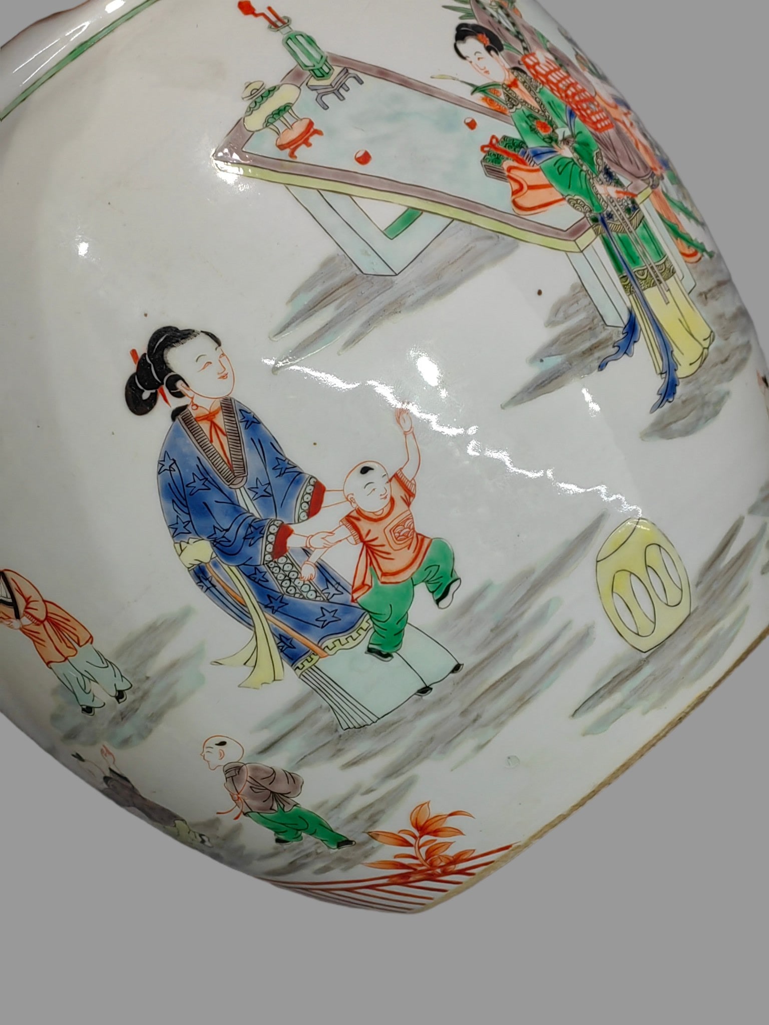 A Exquisite Doucai Figures Pattern Vat - 8