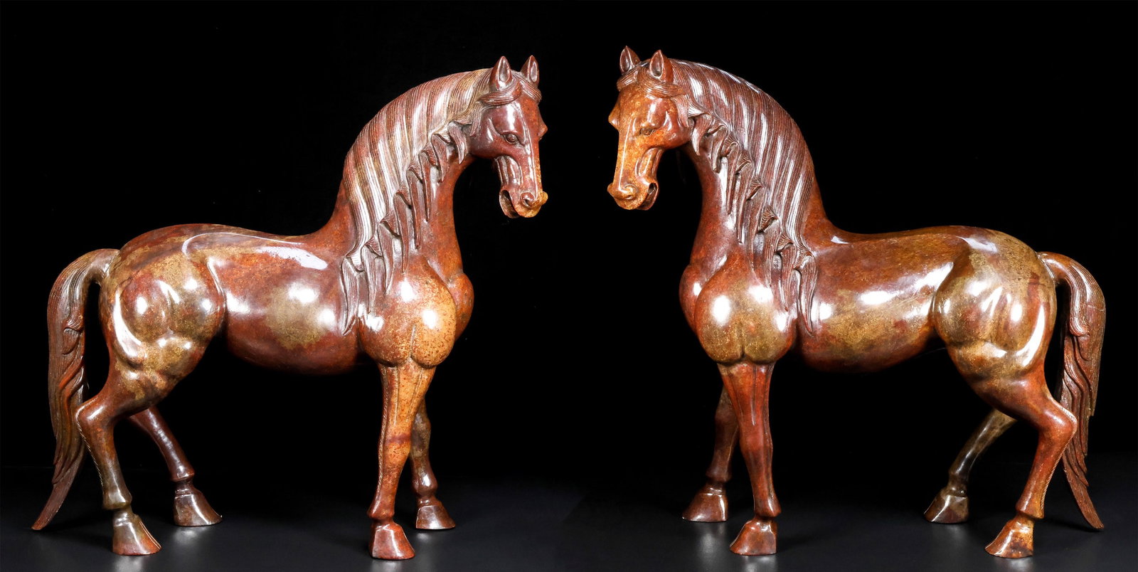 A pair of Exquisite Hotan Jade Horse Ornament: A pair of Exquisite Hotan Jade Horse Ornament,Han Dynasty, China,Size:19.7inx7.9inx19.7in,Weight:52500g