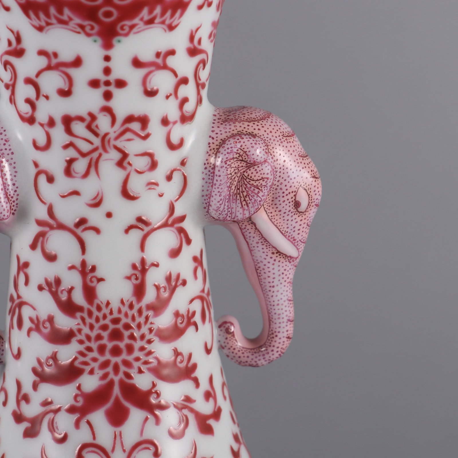 A Exquisite Ruby Red Lotus Pattern Elephant-Ears Vase - 6