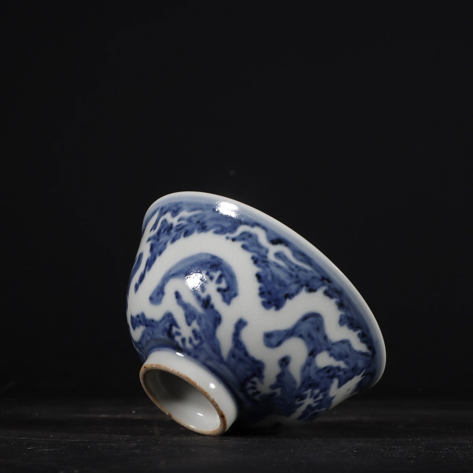A Exquisite Blue and White Dragon Pattern Cup - 4
