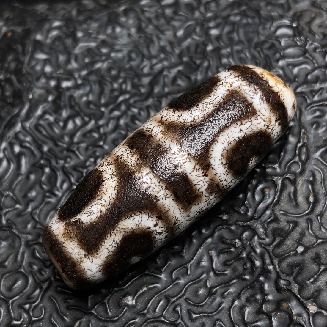 A Exquisite Two-Eye Dzi bead - 5