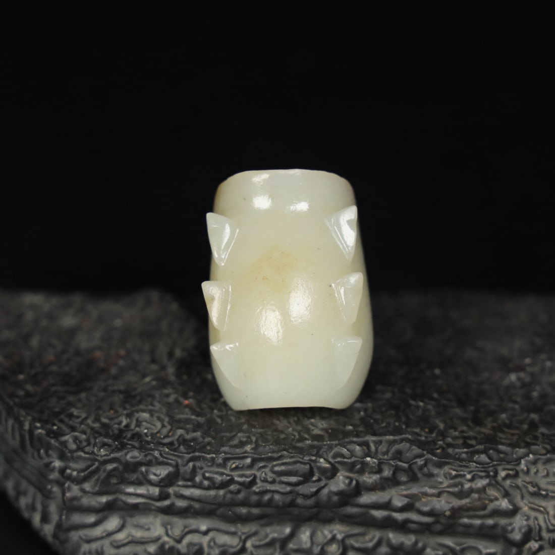 An Exquisite Hotan Jade Tortoise Shell - 8