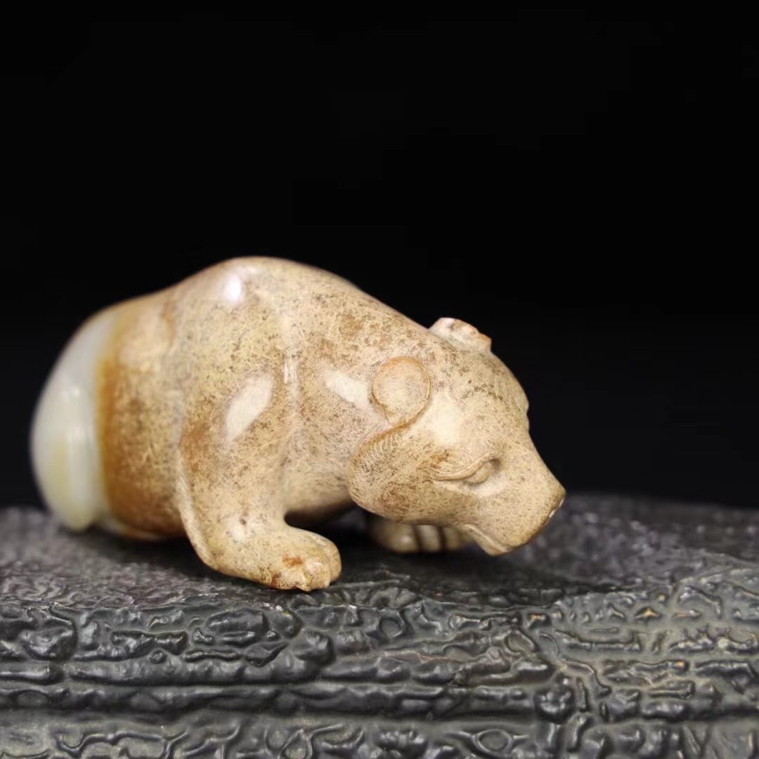 An Exquisite Hotan Jade Bear Ornament - 4