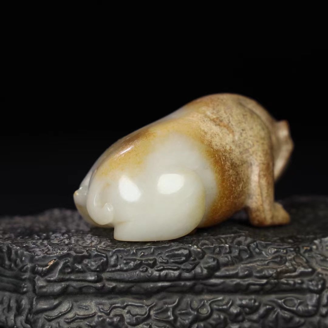 An Exquisite Hotan Jade Bear Ornament - 6