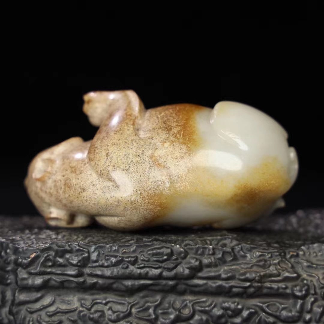 An Exquisite Hotan Jade Bear Ornament - 9