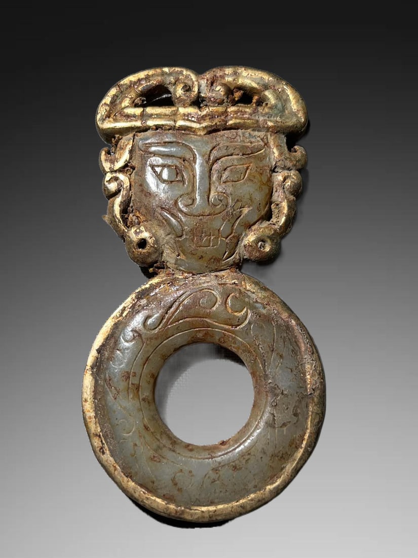 A Exquisite Hotan Jade Duck Jade Pendant: A Exquisite Hotan Jade Duck Jade Pendant,Han Dynasty, China,Size:2.6inx1inx0.8in,Weight:44g 和田玉鸭佩,中国汉代