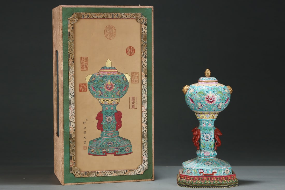 A Exquisite Bronze Boshan Censer: A Exquisite Bronze Boshan Censer,Han Dynasty, China,Size:11.4inx5.5inx9.1in 青铜博山炉,中国汉代