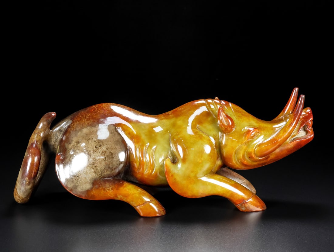 A Exquisite Shoushan Stone Landscape and Figures Pattern Seal: A Exquisite Shoushan Stone Landscape and Figures Pattern Seal,Modern Period of China,With Mark,Size:4.3inx3.5in ,Weight:814g 寿山石山水人物纹印