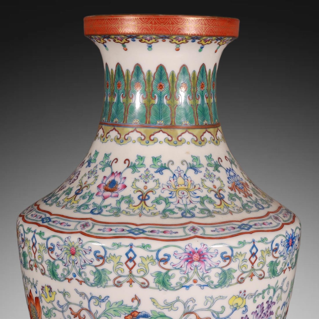 An Exquisite Blue and White Doucai Lotus Pattern Vase - 2