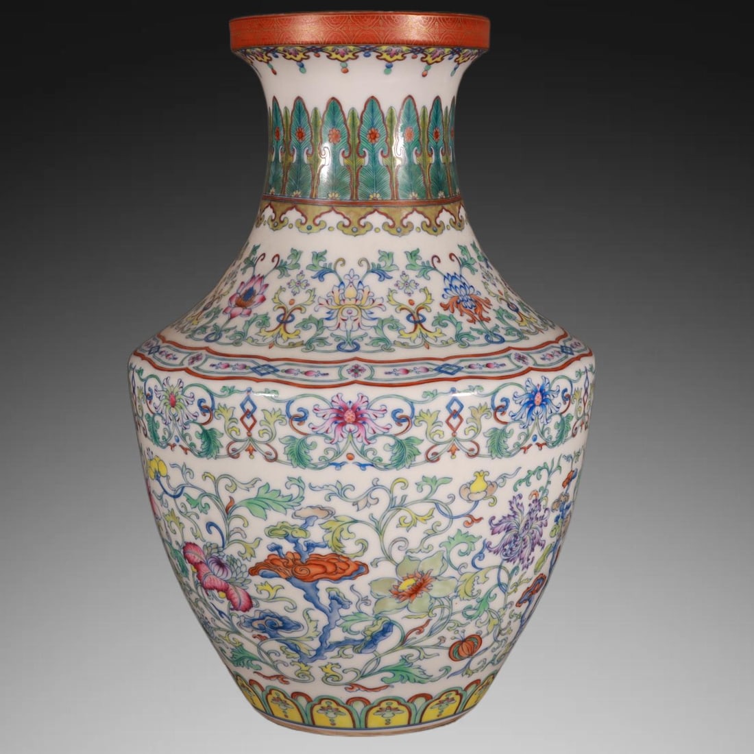 An Exquisite Blue and White Doucai Lotus Pattern Vase - 7