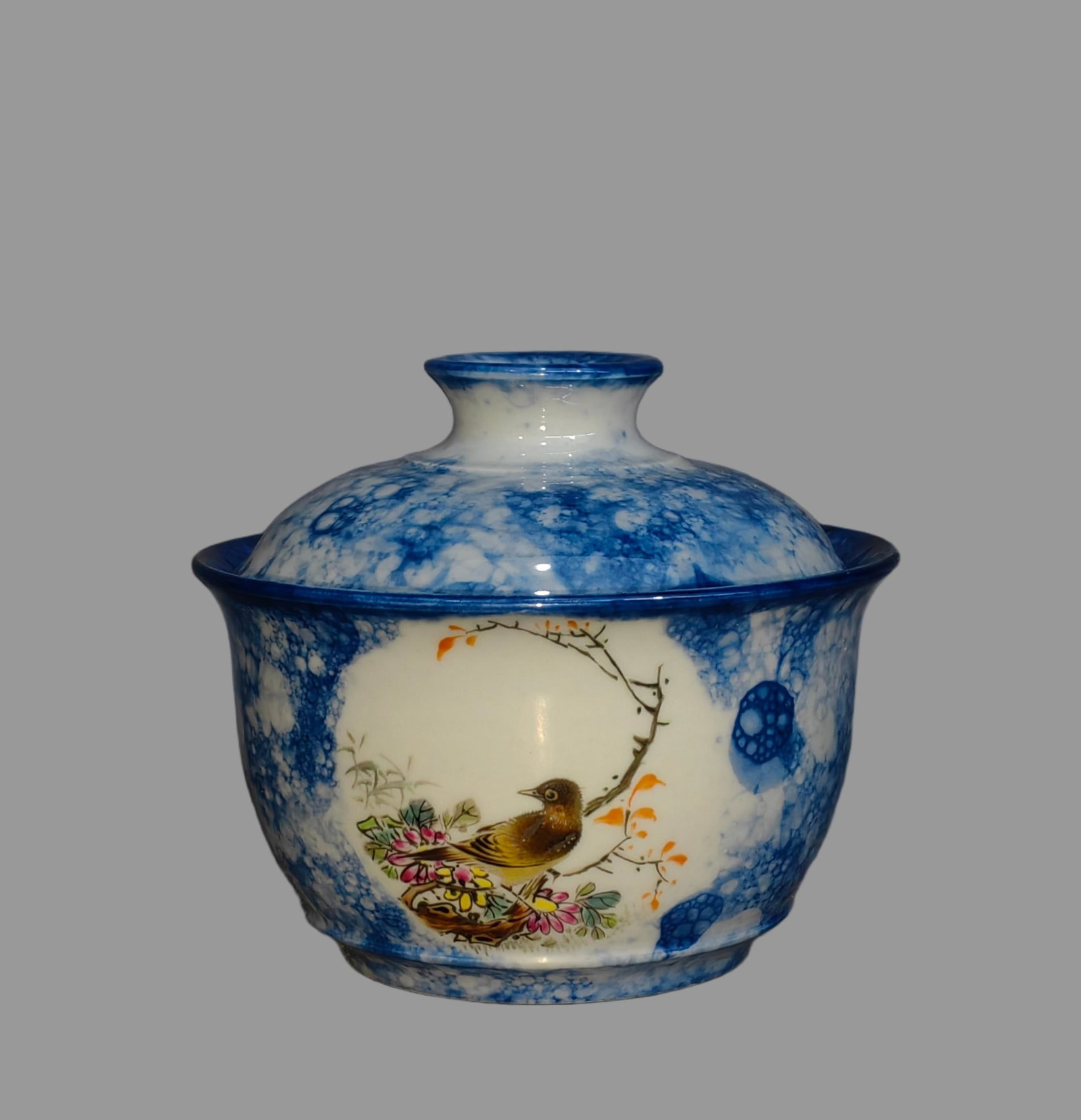 A Exquisite Blue and White Flower Pattern Double-Ears Vase: A Exquisite Blue and White Flower Pattern Double-Ears Vase,Qing Dynasty, China,Qianlong Six-character Mark,Size:19.3inx12.2in