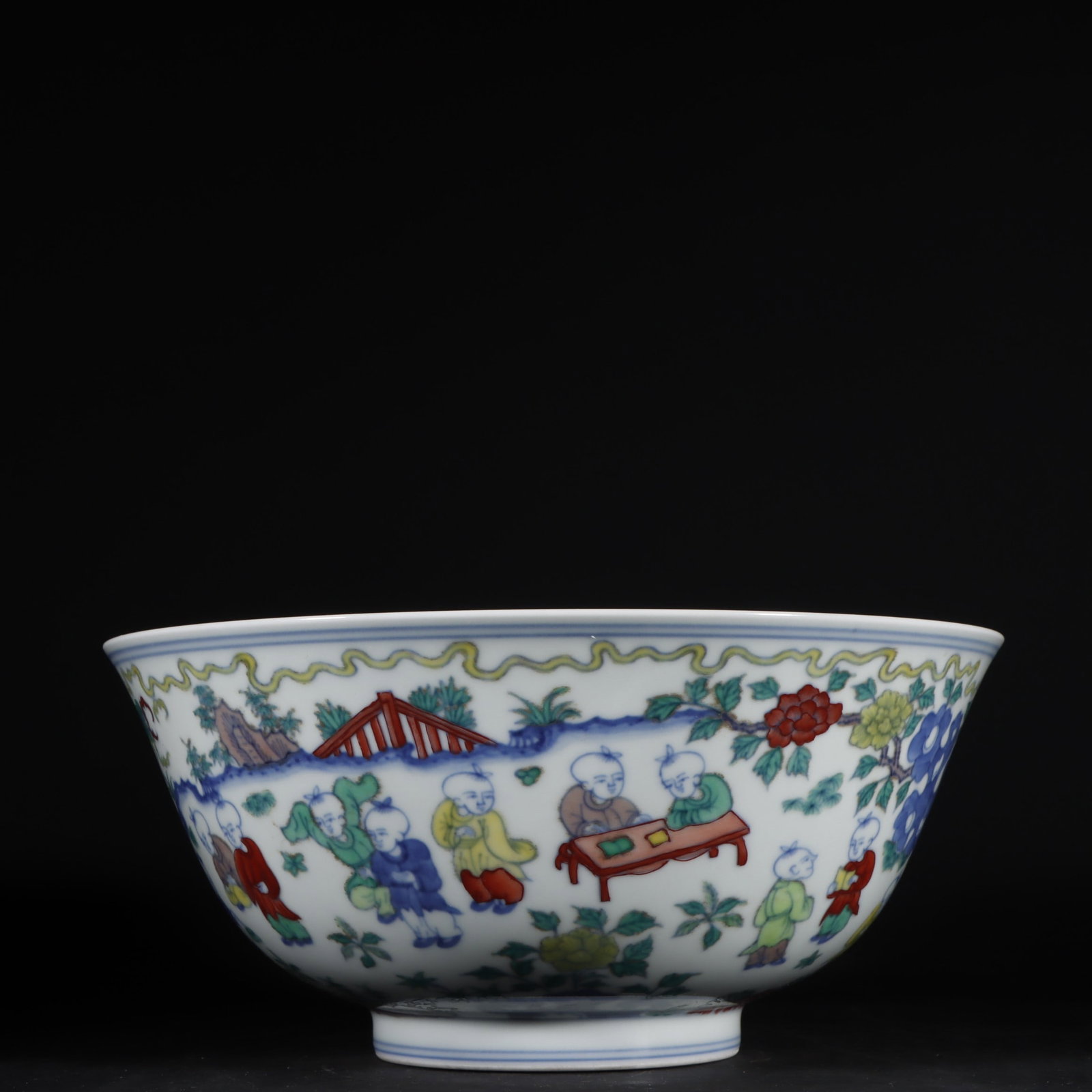 An Exquisite Doucai Figures Pattern - 5