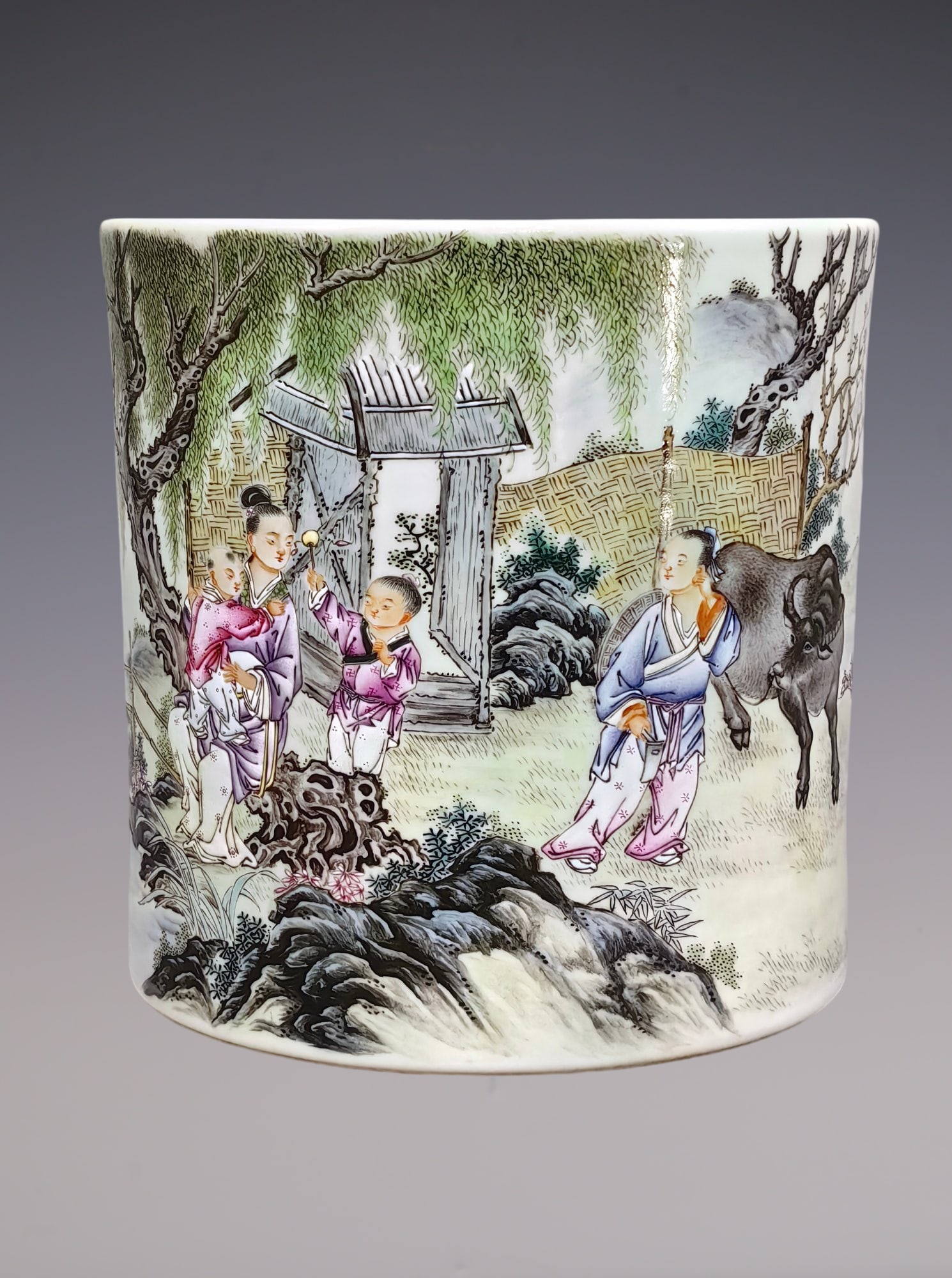 An Exquisite Famille-Rose Character and Story Pattern Brush Pot: An Exquisite Famille-Rose Character and Story Pattern Brush Pot Qing Dynasty, China Qianlong Six-character Mark Size:7.2inx7.2in粉彩人物牛郎织女图