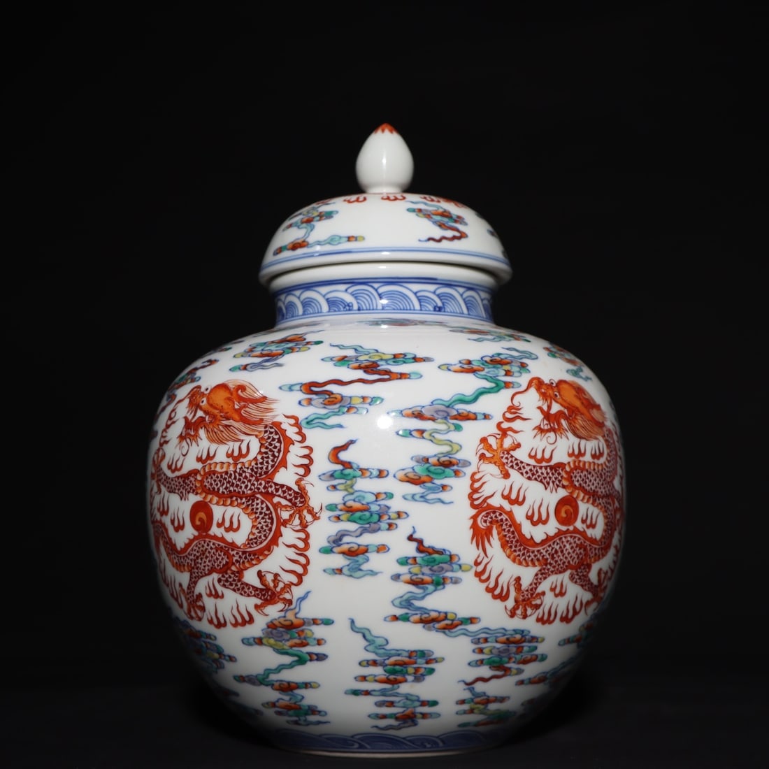 An Exquisite Doucai Dragon Pattern Jar - 4