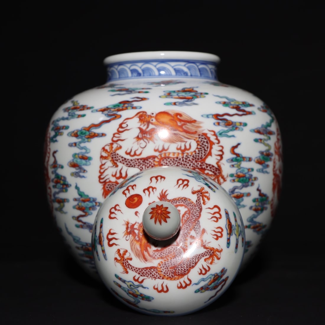 An Exquisite Doucai Dragon Pattern Jar - 6