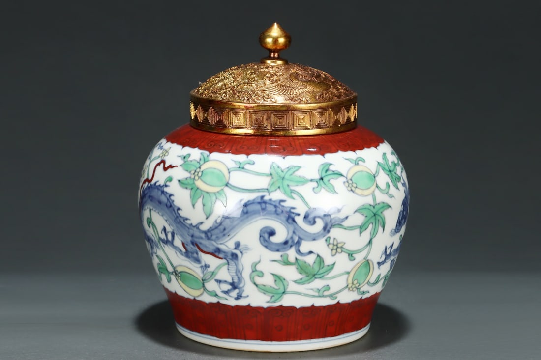 An Exquisite Doucai Lotus Pattern Dragon Pattern Jar - 3