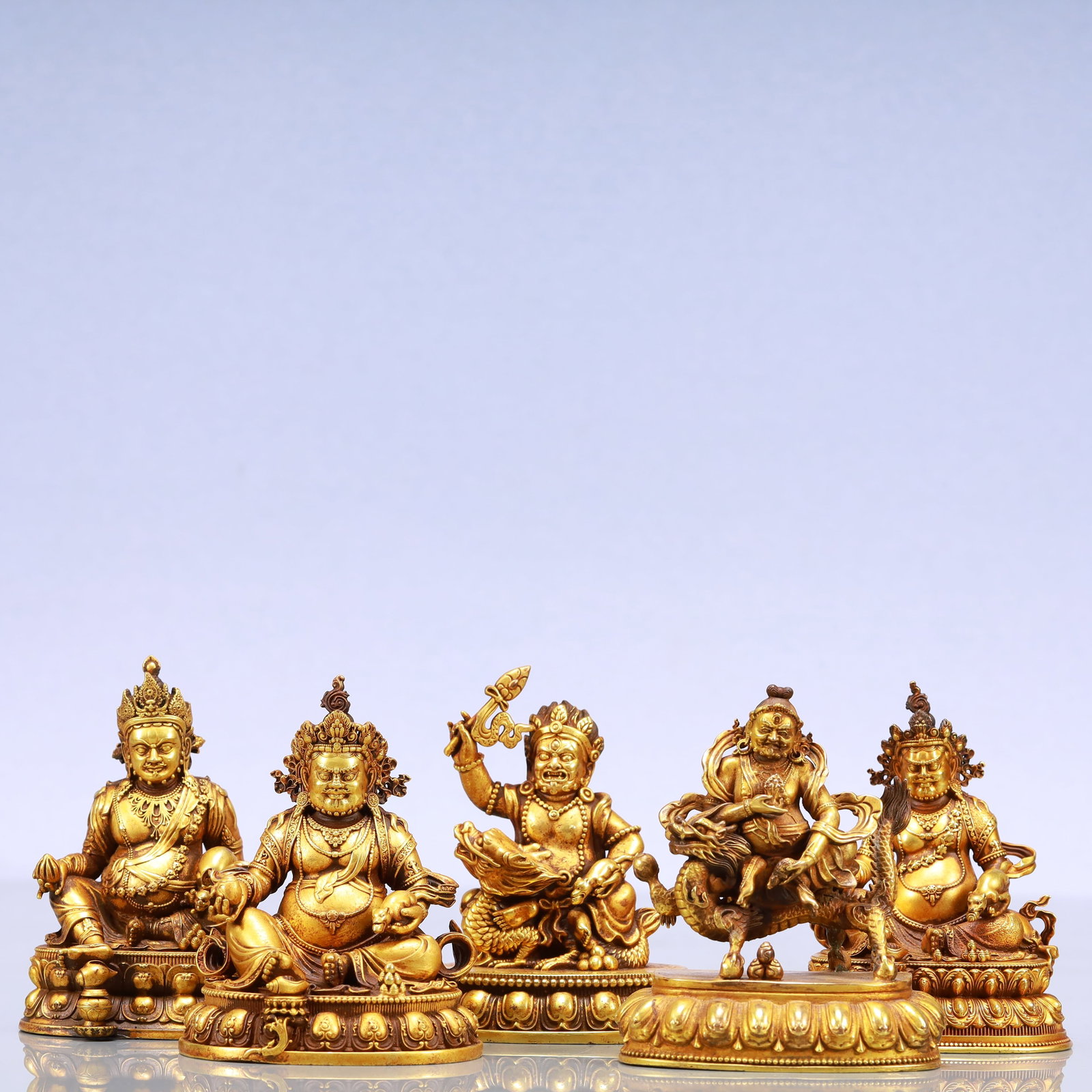 A Set of Fine Gilt Bronze Statue of Mammon: A Set of Fine Gilt Bronze Statue of Mammon Ming Dynasty, China Yongle Six-character Mark Size:3.1inx2.4inx3.9in Weight:3735g铜鎏金财神佛像 中国