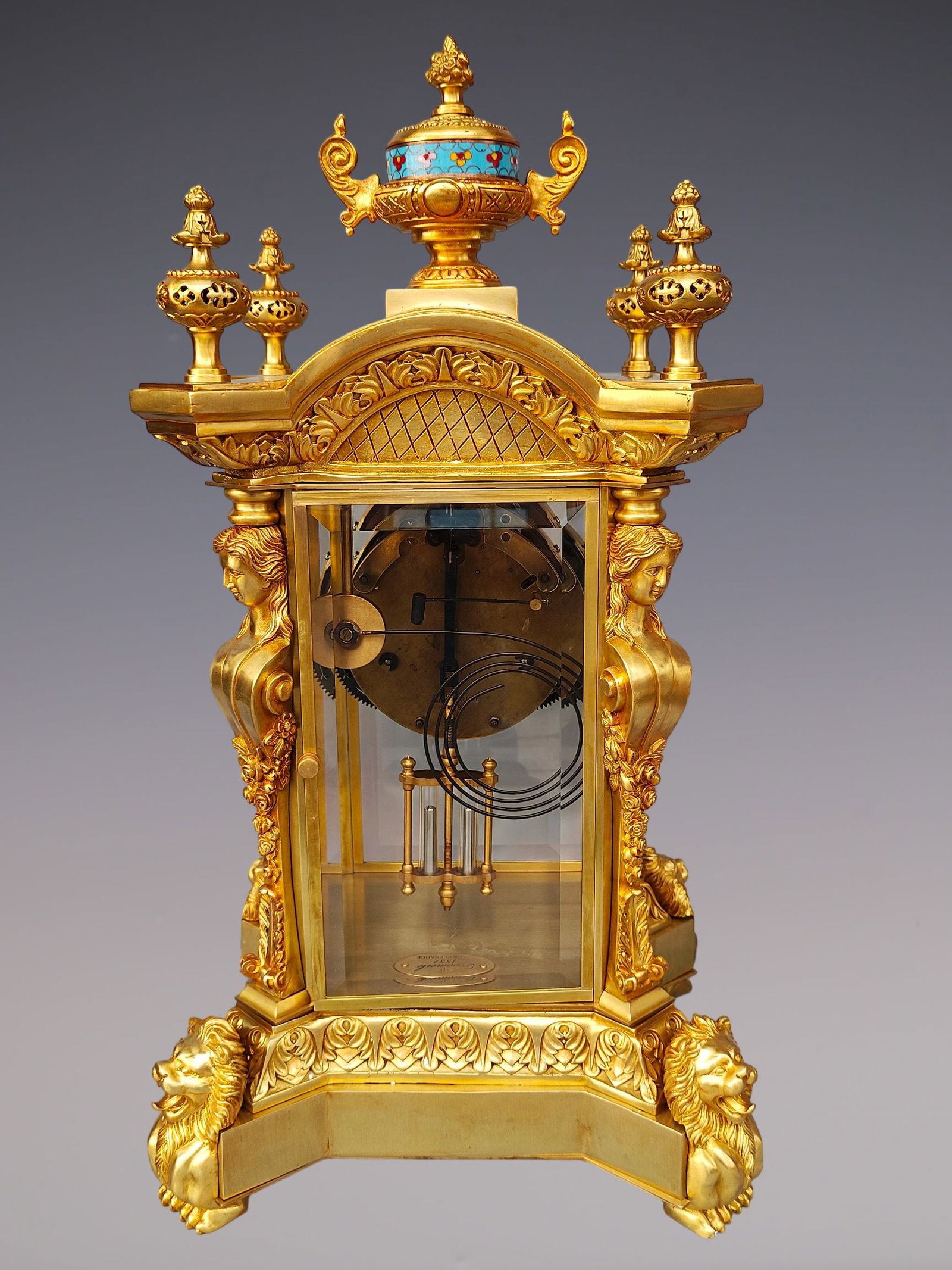 An Exquisite Gilt Bronze Flower Pattern Clock - 4