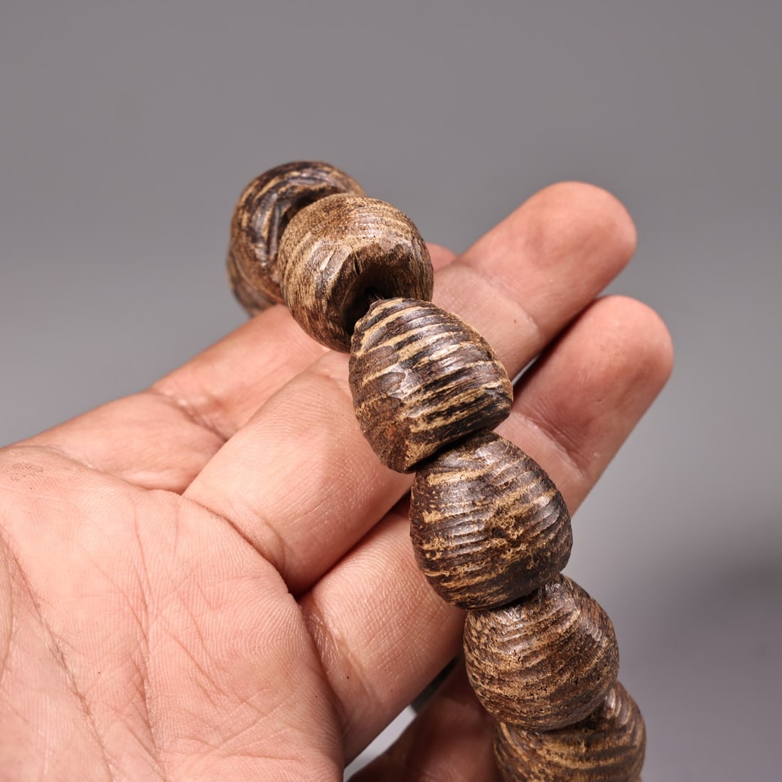An Exquisite Eaglewood Bracelets - 7