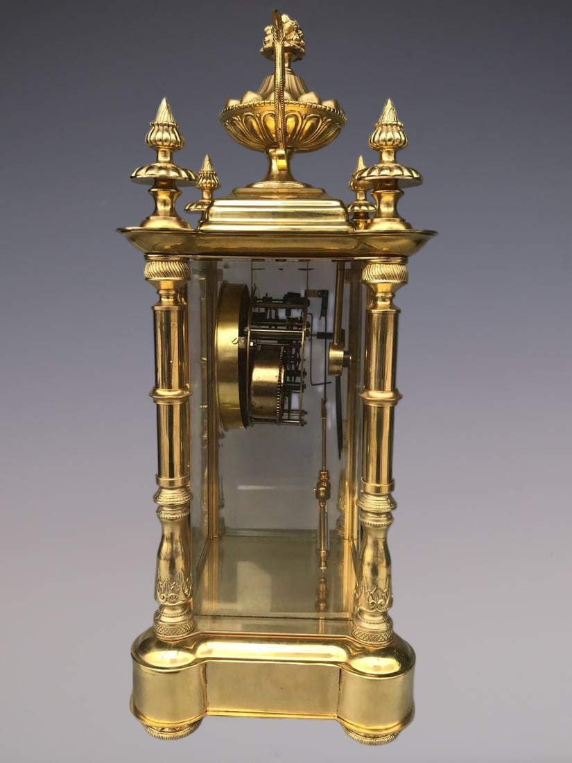 An Exquisite Gilt Bronze Clock - 4