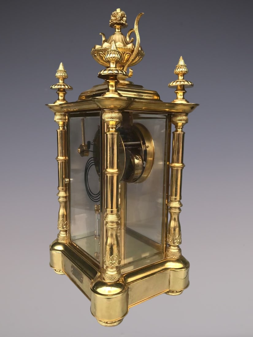 An Exquisite Gilt Bronze Clock - 6