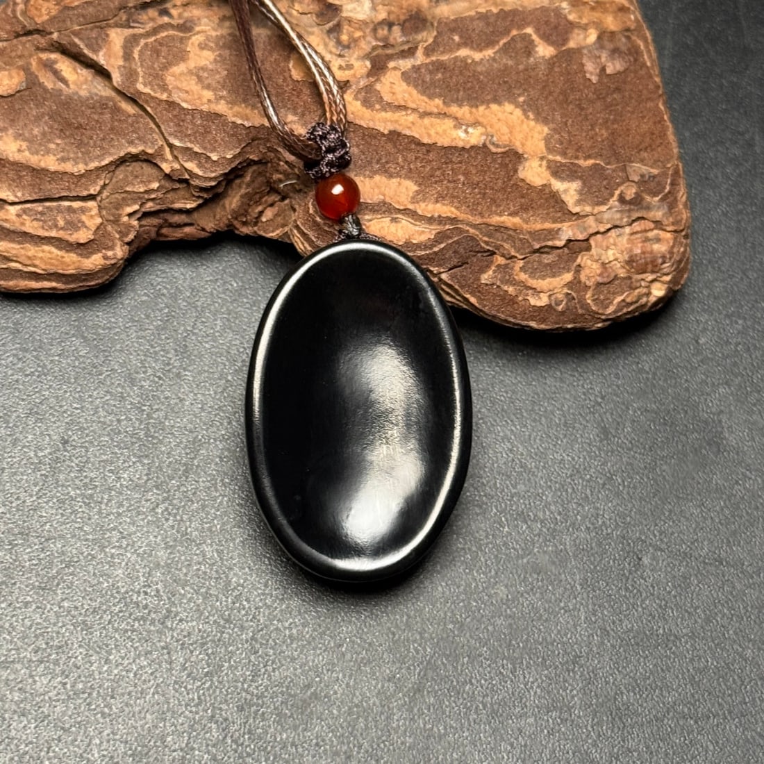 An Exquisite Black Jade Pendant
