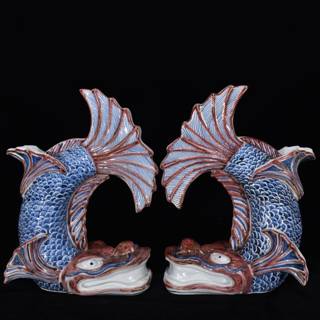 A Pair of Exquisite Blue and White Underglaze-Red Fish-Shaped Ornaments (1 of 11)