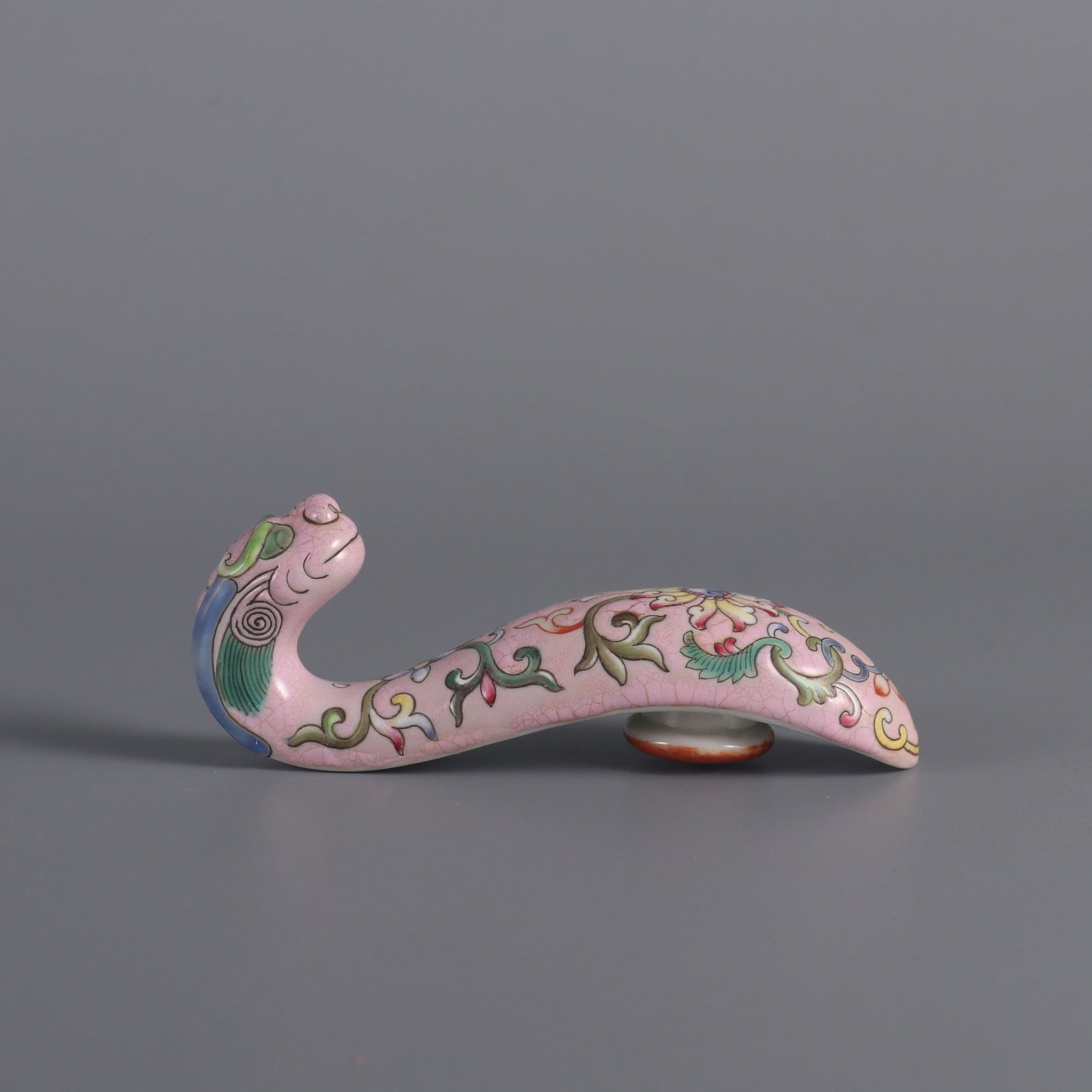 An Exquisite Green Ground Lotus Pattern Hook - 3