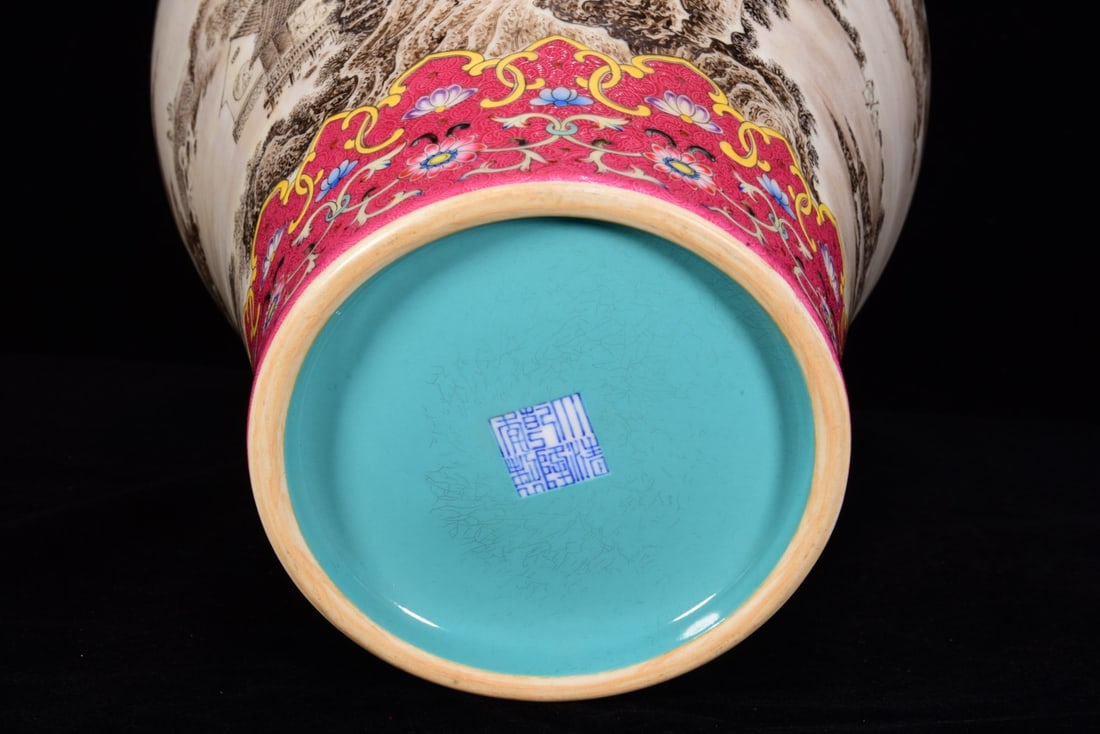An Exquisite Ruby Red-Glazed Ink Color Landscape Pattern Vase - 9