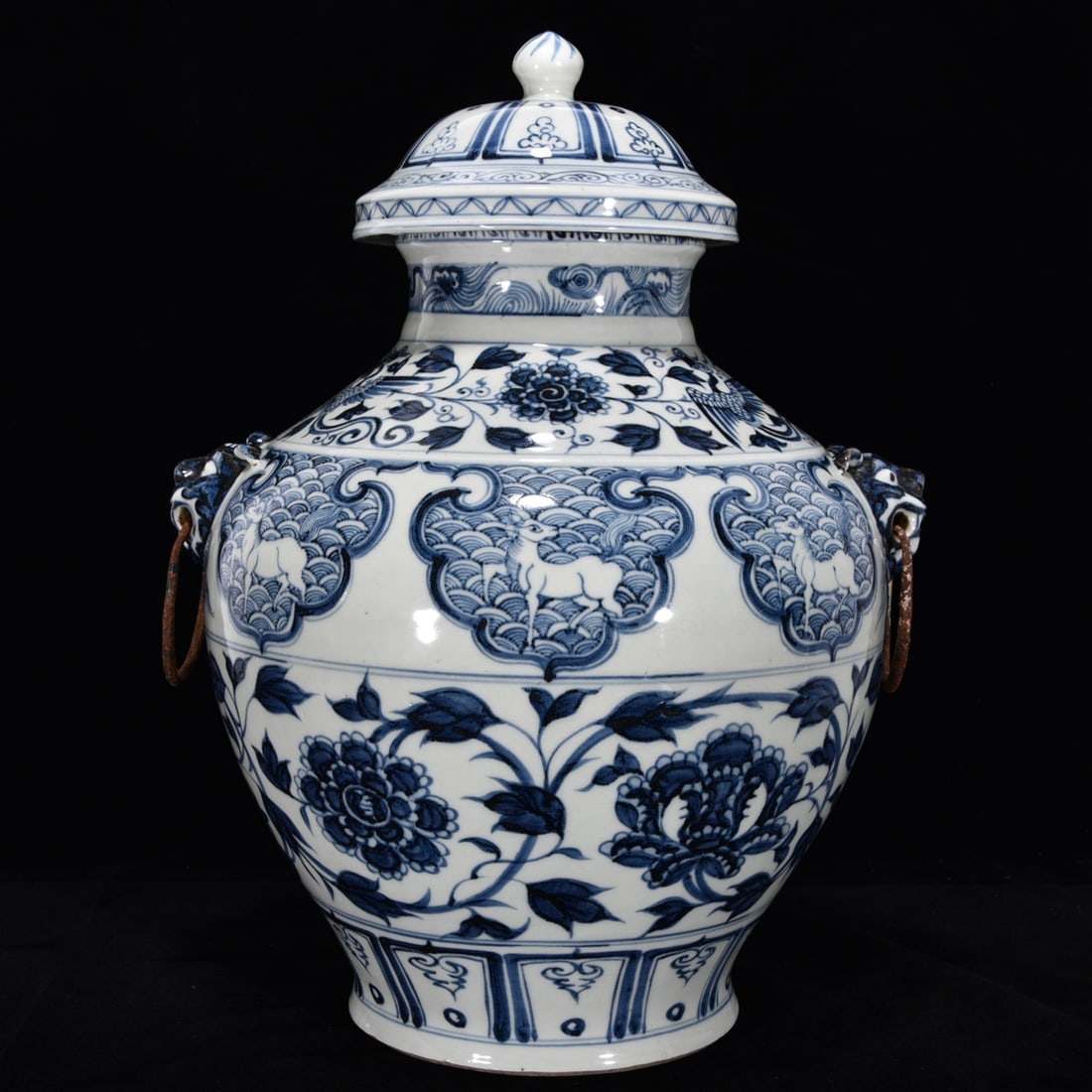 An Exquisite Blue and White Flower Pattern Beast-Ears Jar: An Exquisite Blue and White Flower Pattern Beast-Ears Jar,Yuan Dynasty,China,Size:17.7inx13.4in,青花花卉纹兽耳罐,中国元代